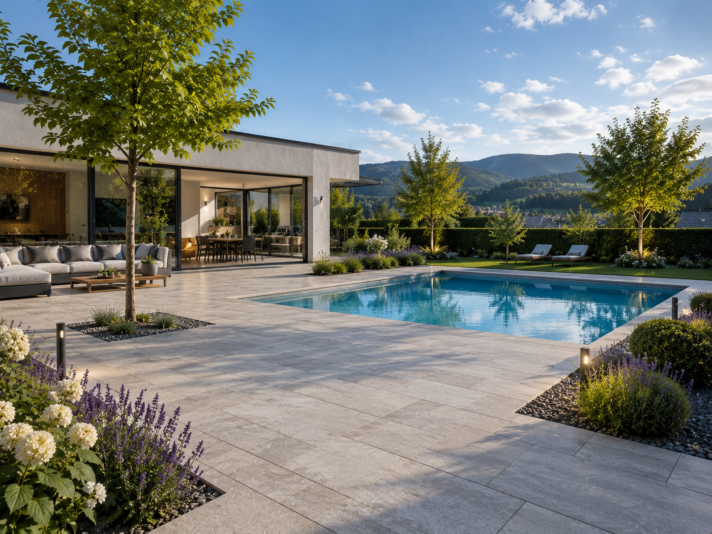 Poolumrandung und Außenanlage in Salzburg